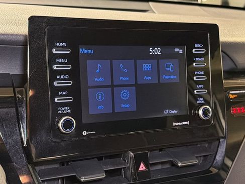 Used 2022 Toyota Camry LE image 30