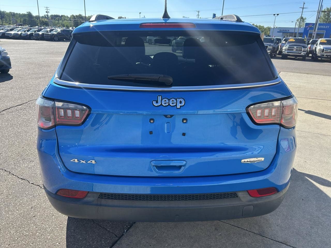 Used 2019 Jeep Compass Latitude w/ Popular Equipment Group AWD/4WD image 6