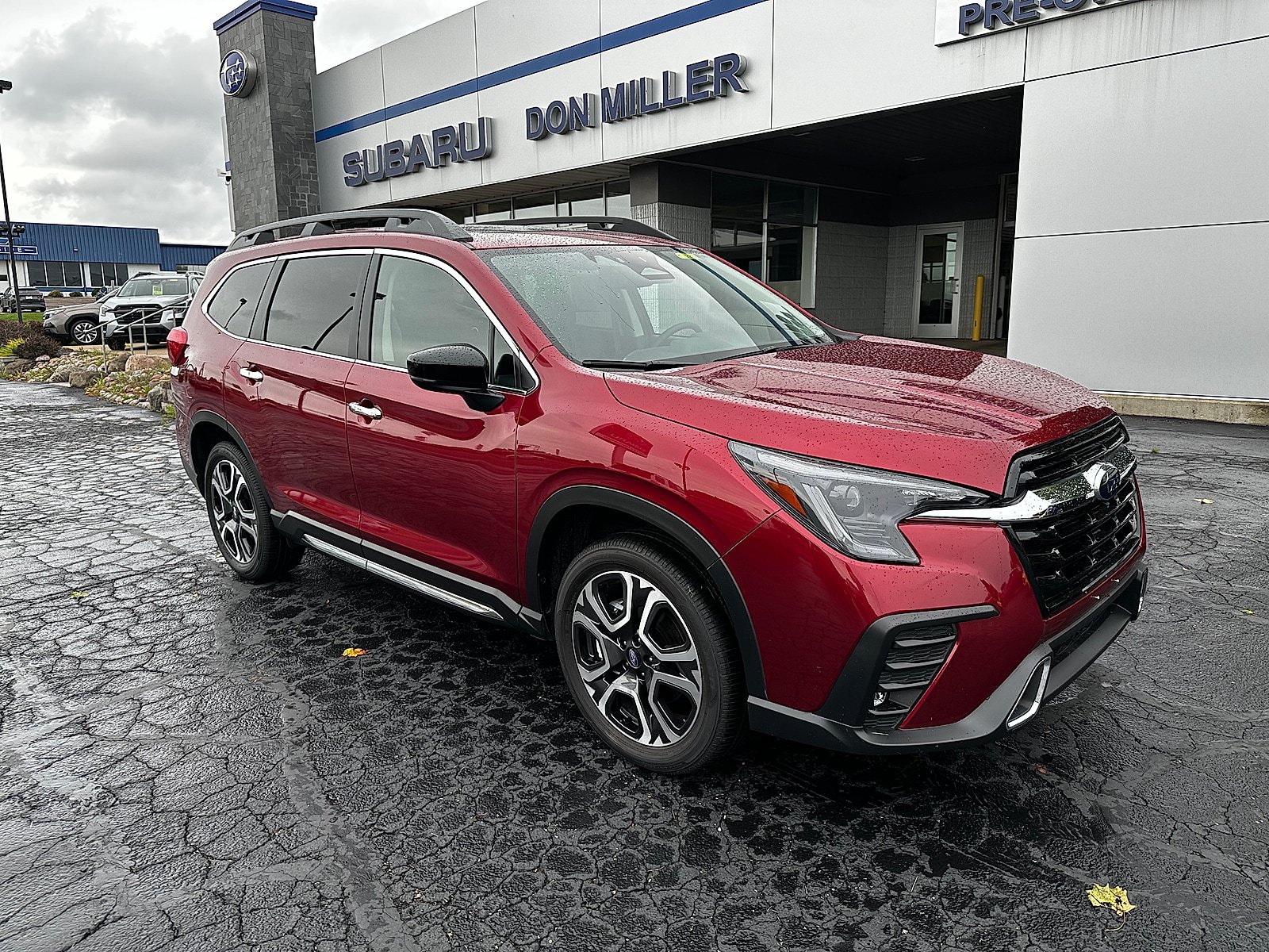 Certified 2026 Subaru Ascent Touring AWD/4WD image 1