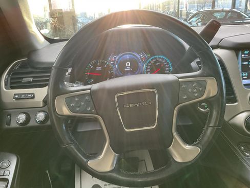 Used 2019 GMC Yukon Denali w/ Open Road Package image 27
