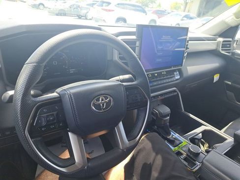 Used 2024 Toyota Tundra Limited image 2