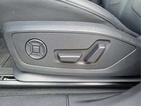 Used 2025 Audi Q3 2.0T Premium AWD/4WD image 15