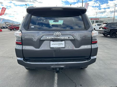 Used 2020 Toyota 4Runner SR5 image 4
