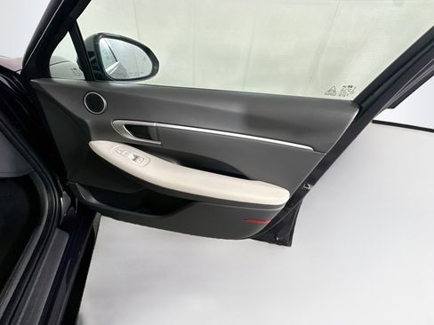 Used 2025 Hyundai Sonata SEL FWD image 30