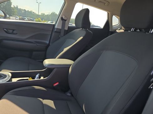 Used 2026 Hyundai Kona SE FWD image 18