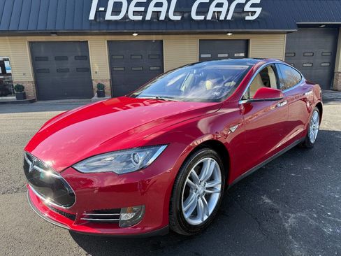 Used 2013 Tesla Model S Long Range image 36