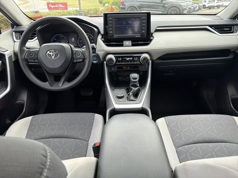 Certified 2022 Toyota RAV4 XLE w/ Convenience Package AWD/4WD image 5