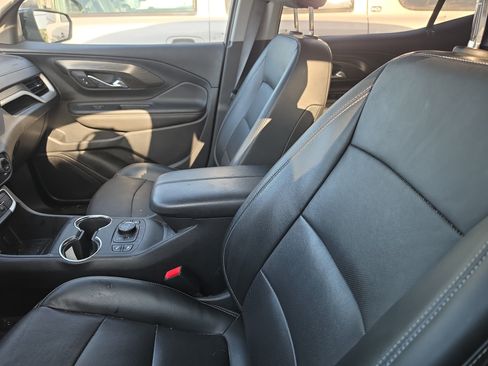Used 2023 GMC Terrain SLT w/ Elevation Edition FWD image 4