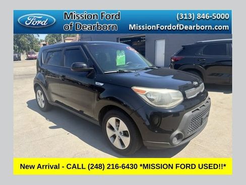 Used 2016 Kia Soul FWD image 1