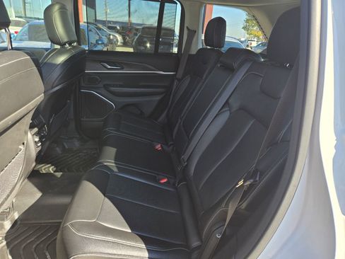 Used 2022 Jeep Grand Cherokee Limited 4xe w/ Luxury Tech Group II image 15