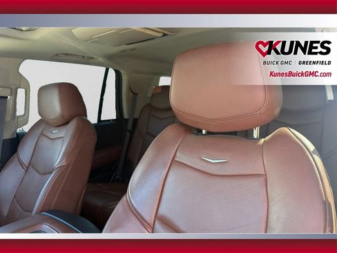 Used 2016 Cadillac Escalade Luxury AWD/4WD image 20
