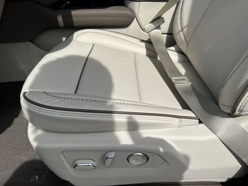 New 2026 GMC Yukon Denali image 12