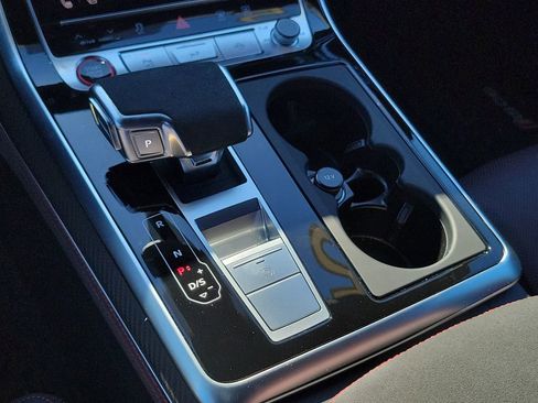 Used 2025 Audi RS Q8 performance image 14