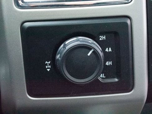 Used 2015 Ford F150 Lariat w/ Equipment Group 502A Luxury image 32