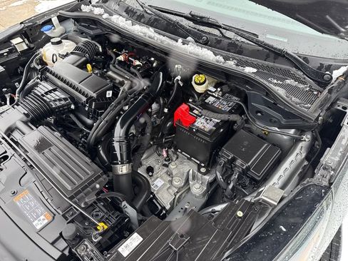 Used 2025 Ford Escape Platinum image 28