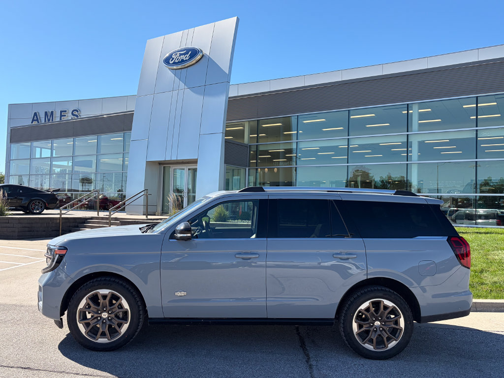Certified 2025 Ford Expedition King Ranch AWD/4WD image 3