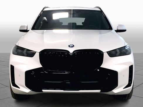 New 2026 BMW X5 xDrive50e w/ M Sport Package image 3