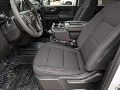 New 2026 GMC Sierra 3500 Pro image 10