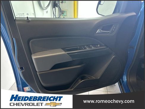 Used 2022 Chevrolet Colorado Z71 AWD/4WD image 10