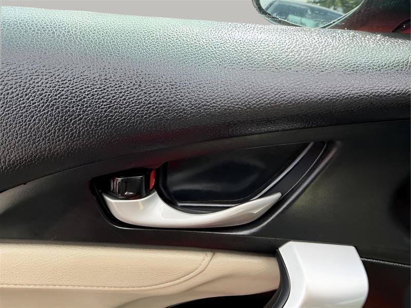 Used 2018 Honda Civic EX-L image 25