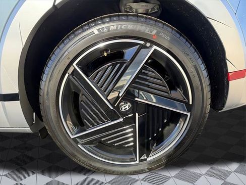 New 2026 Hyundai Ioniq 5 Limited image 10