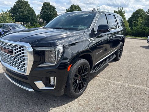 Used 2021 GMC Yukon Denali w/ LPO, Illumination Package AWD/4WD image 1