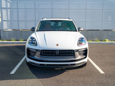 New 2026 Porsche Macan Turbo AWD/4WD image 6