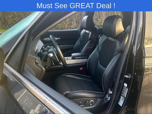 Used 2025 Genesis GV70 3.5T Sport image 31