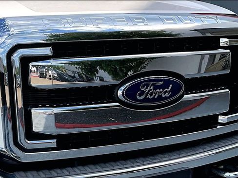 Used 2011 Ford F350 Lariat w/ Lariat Ultimate Pkg AWD/4WD image 30
