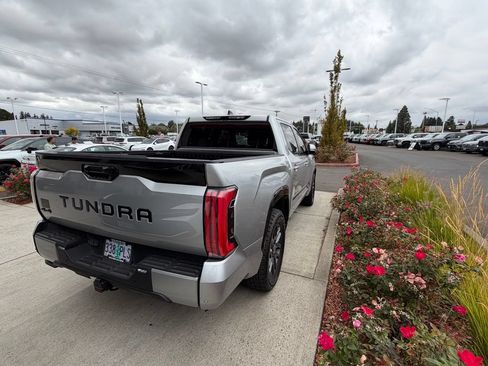 Used 2024 Toyota Tundra Platinum AWD/4WD image 6