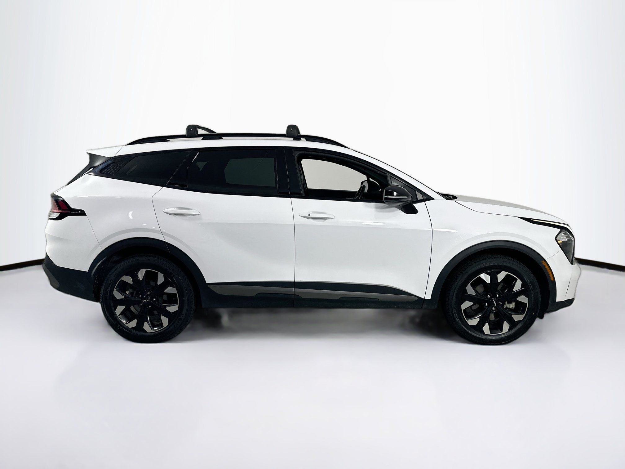 Used 2023 Kia Sportage X-Line w/ X-Line Premium Package AWD/4WD image 4