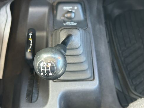 Used 2001 Jeep Wrangler Sport image 30