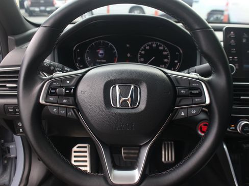 Used 2022 Honda Accord Sport image 17
