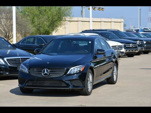 Used 2019 Mercedes-Benz C 300 4MATIC Sedan image 1