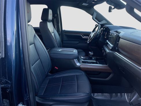 Used 2022 Chevrolet Silverado 1500 High Country w/ High Country Premium Package image 30