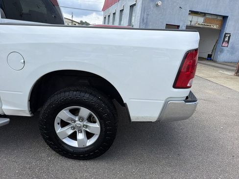 Used 2023 RAM 1500 Classic SLT w/ Electronics Group AWD/4WD image 7