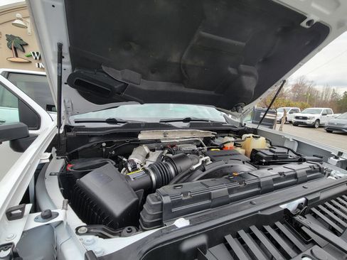 Used 2020 Chevrolet Silverado 3500 High Country image 24