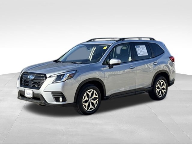 Used 2023 Subaru Forester Premium AWD/4WD image 3