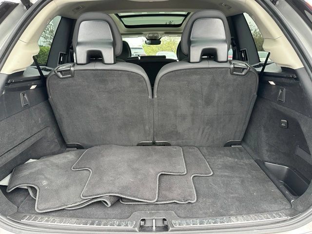 Used 2025 Volvo XC90 B6 Plus AWD/4WD image 32