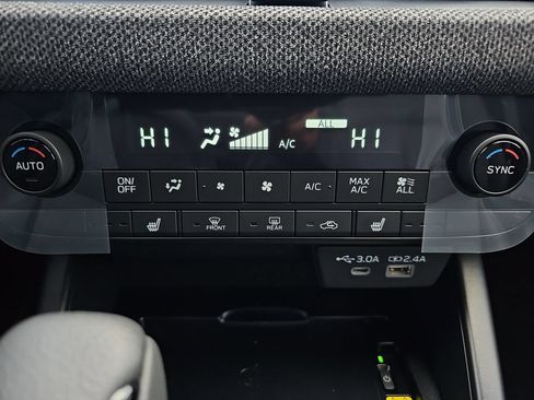 Used 2026 Subaru Outback Limited AWD/4WD image 27