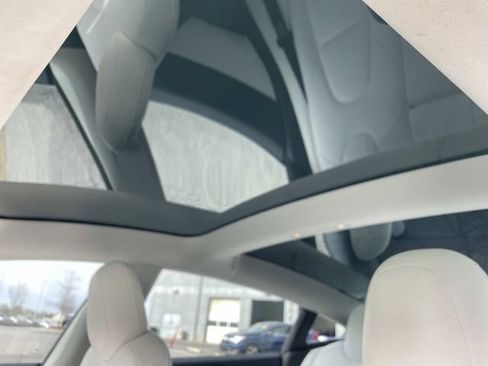 Used 2019 Tesla Model 3 Long Range image 14