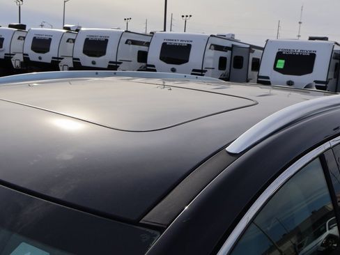 Used 2022 Buick Enclave Essence w/ Experience Buick Package image 14