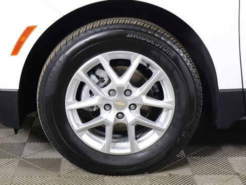 Used 2023 Chevrolet Equinox LT image 23
