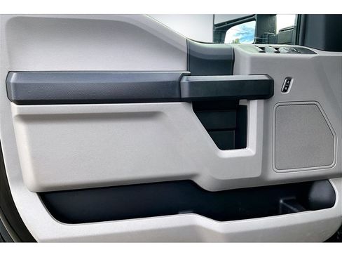 Used 2019 Ford F250 XL w/ STX Appearance Package AWD/4WD image 21