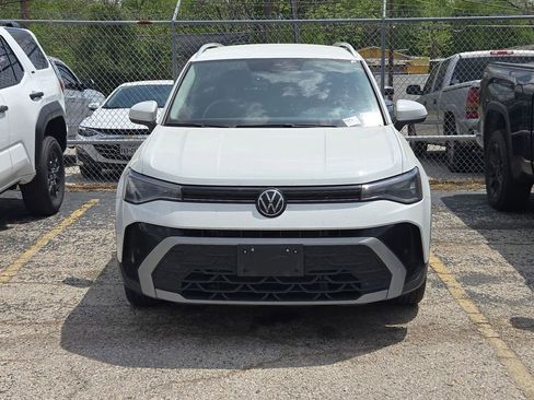 Used 2025 Volkswagen Taos SE image 5