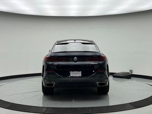 Used 2022 BMW X6 M50i image 6