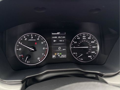 Used 2025 Subaru Outback Limited AWD/4WD image 15