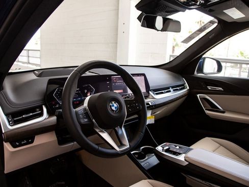 Certified 2025 BMW X1 xDrive28i w/ Technology Package image 15