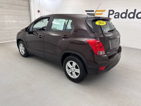 Used 2021 Chevrolet Trax LS FWD image 3