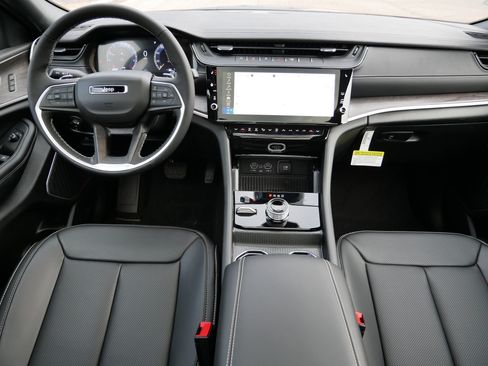 New 2026 Jeep Grand Cherokee Limited image 10